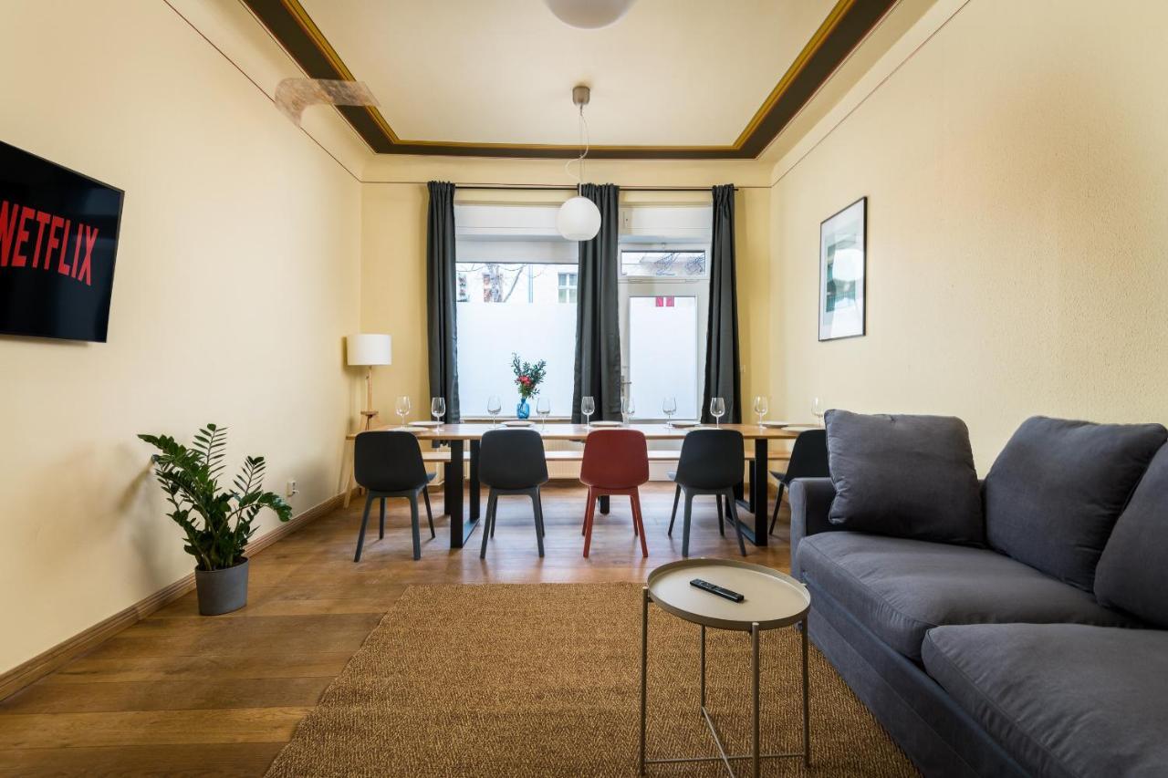 Apartament Super Zentral Super Schoener Altbau In Moabit Rostockerstrasse Im Herzen Von Fuer Bis Zu 6 Personen *